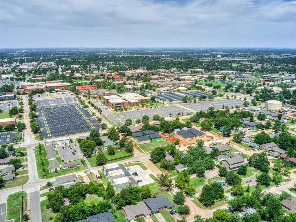 Photo 41 — 1100 E Hurd Street, Edmond, OK 73034