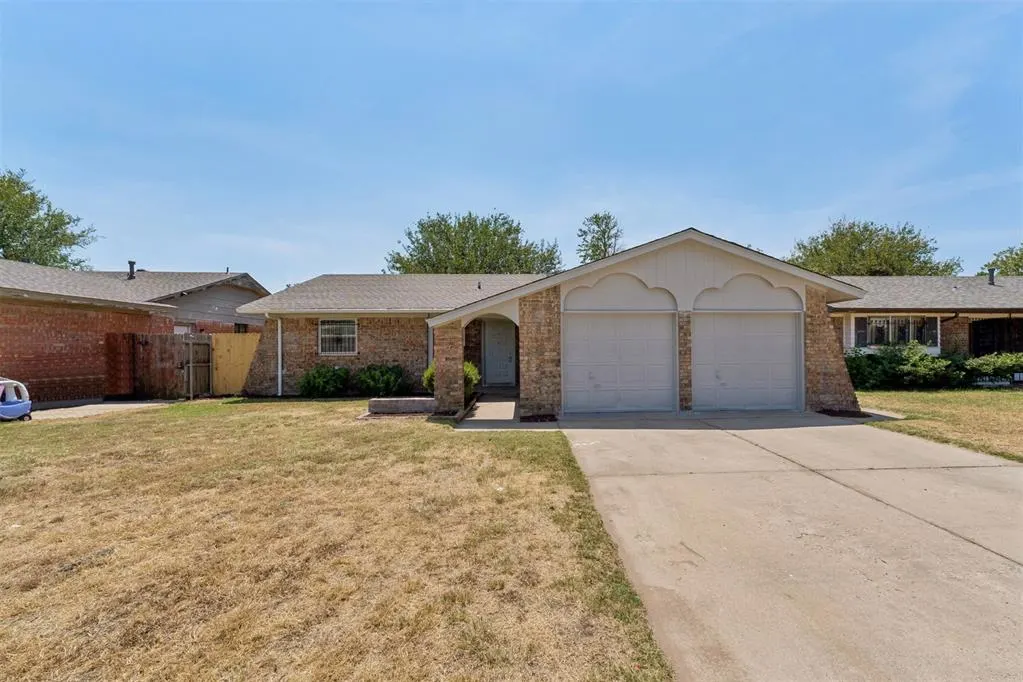 Photo 2 — 7412 NW 5th Terrace, Oklahoma City, OK 73127