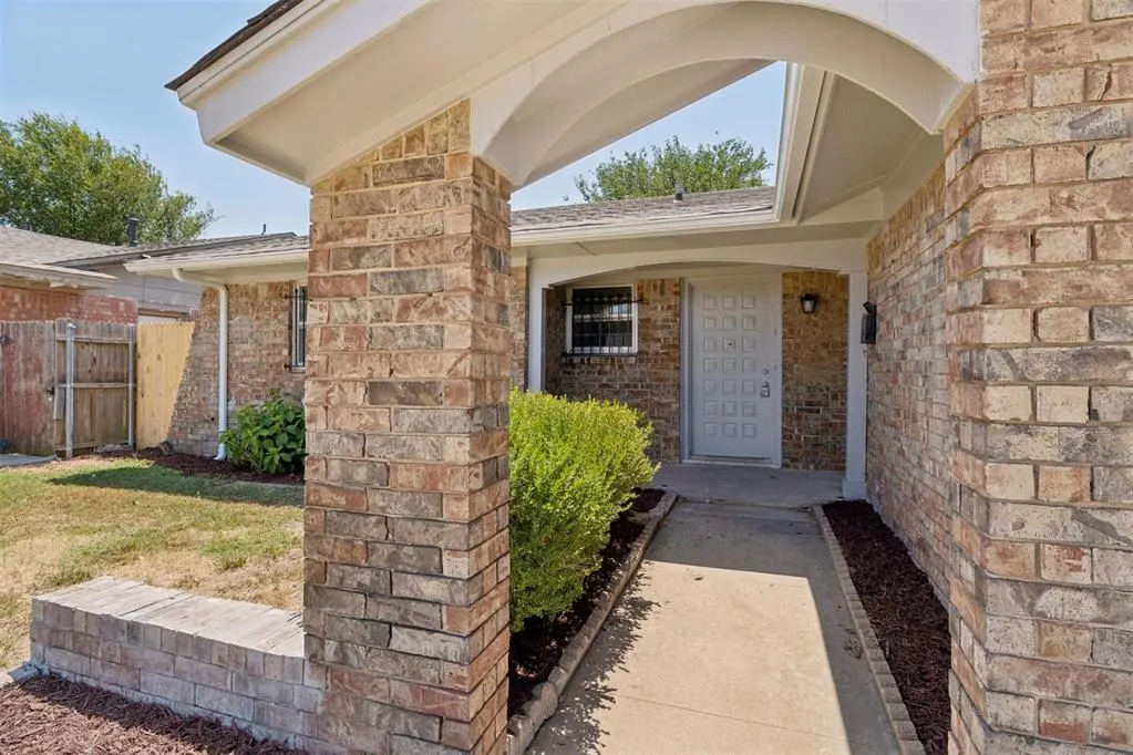 Photo 4 — 7412 NW 5th Terrace, Oklahoma City, OK 73127