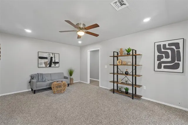 Photo 8 — 7412 NW 5th Terrace, Oklahoma City, OK 73127