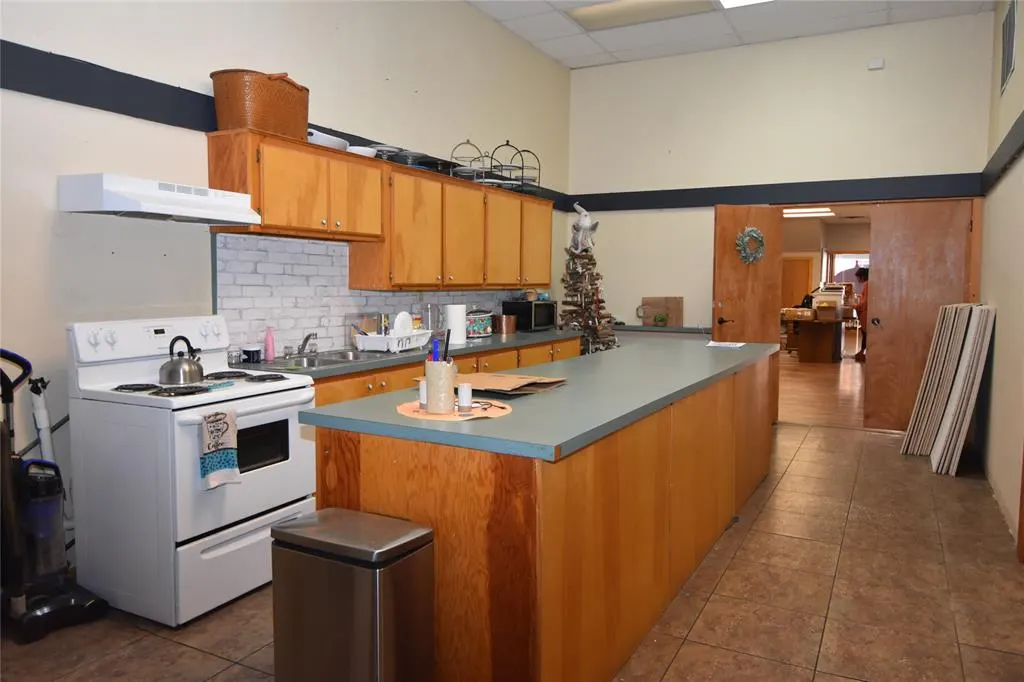 Photo 18 — 113 W Oklahoma Avenue, Guthrie, OK 73044