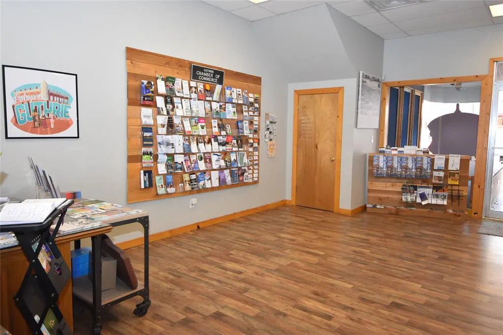 Photo 24 — 113 W Oklahoma Avenue, Guthrie, OK 73044