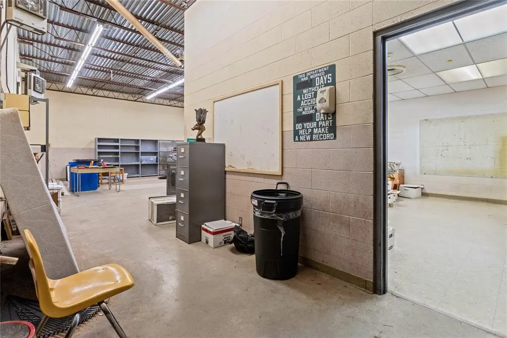 Photo 22 — 222 W Tom Stafford Street, Weatherford, OK 73096