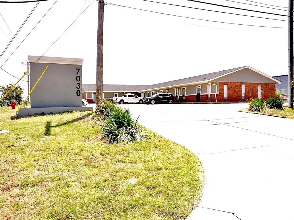 Photo 10 — 7030 W Wilshire Boulevard, Oklahoma City, OK 73132