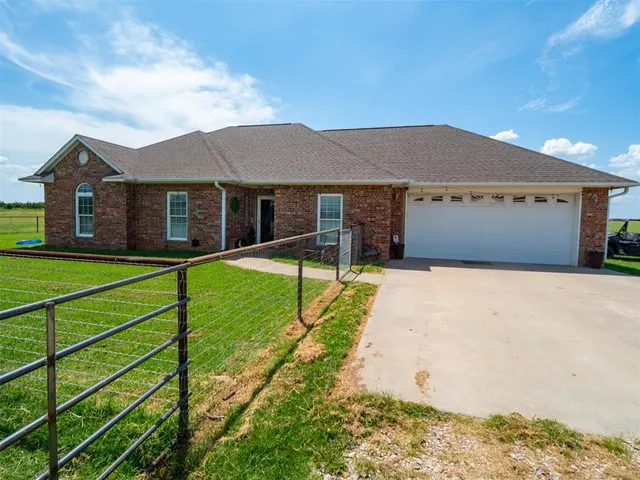 Photo 2 — 11490 Ns 3540 Road, Prague, OK 74864