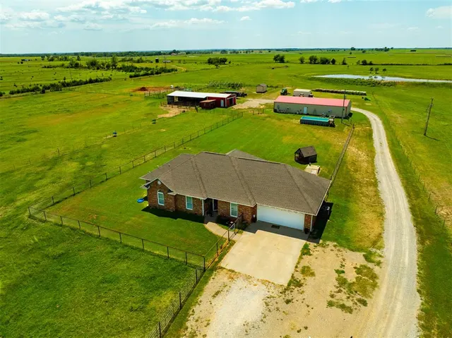 Photo 3 — 11490 Ns 3540 Road, Prague, OK 74864
