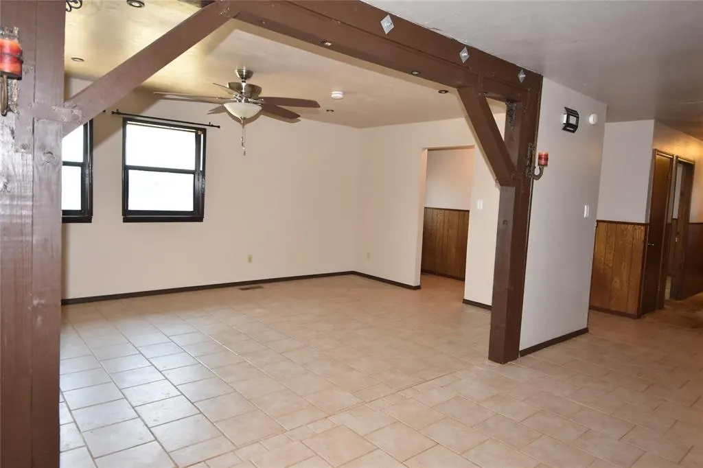 Photo 3 — 5501 N Post Road, Guthrie, OK 73044