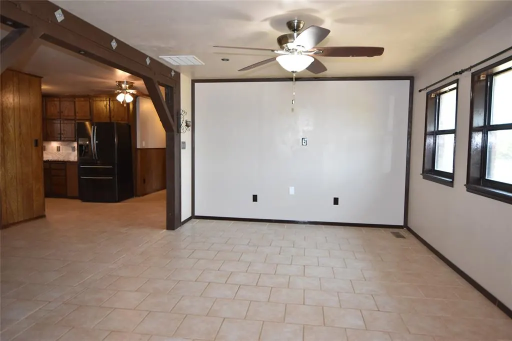 Photo 4 — 5501 N Post Road, Guthrie, OK 73044