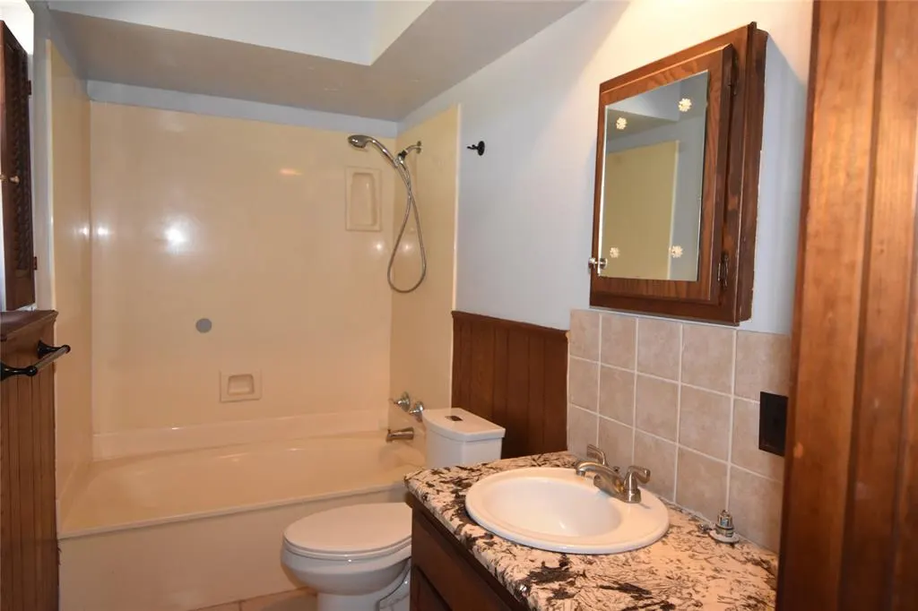Photo 22 — 5501 N Post Road, Guthrie, OK 73044