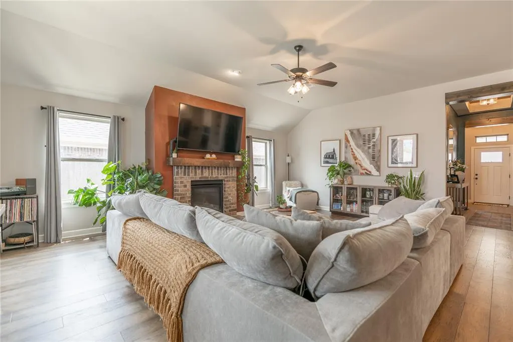 Photo 11 — 13221 SW 6th Street, Yukon, OK 73099
