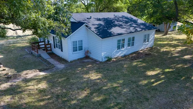 Photo 7 — 3412 N Mississippi Avenue, Ada, OK 74820