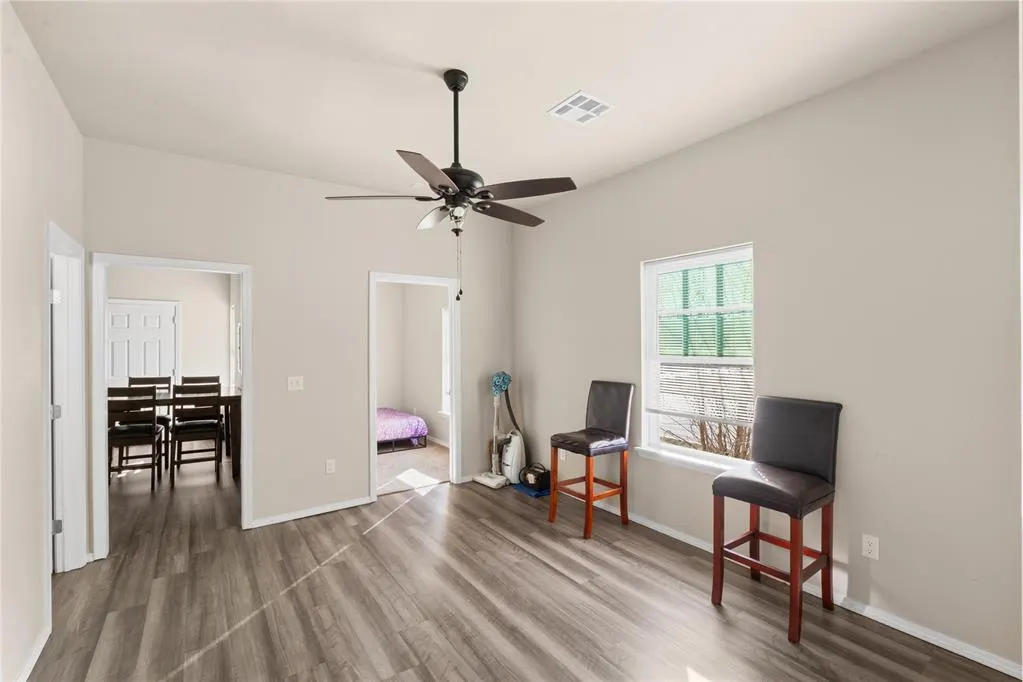 Photo 6 — 1326 NW 6th Street 1326 and 1328, Oklahoma City, OK 73106