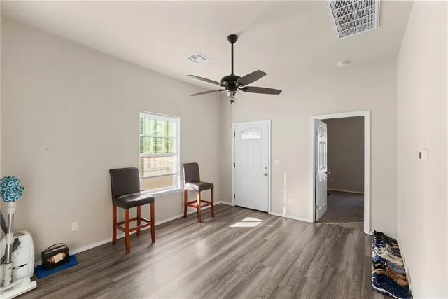 Photo 8 — 1326 NW 6th Street 1326 and 1328, Oklahoma City, OK 73106
