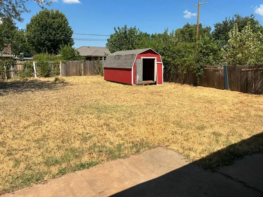 Photo 5 — 3113 Mockingbird Lane, Oklahoma City, OK 73110