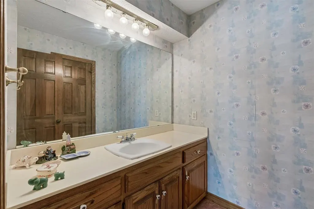 Photo 31 — Address unavailable, Harrah, OK 73045