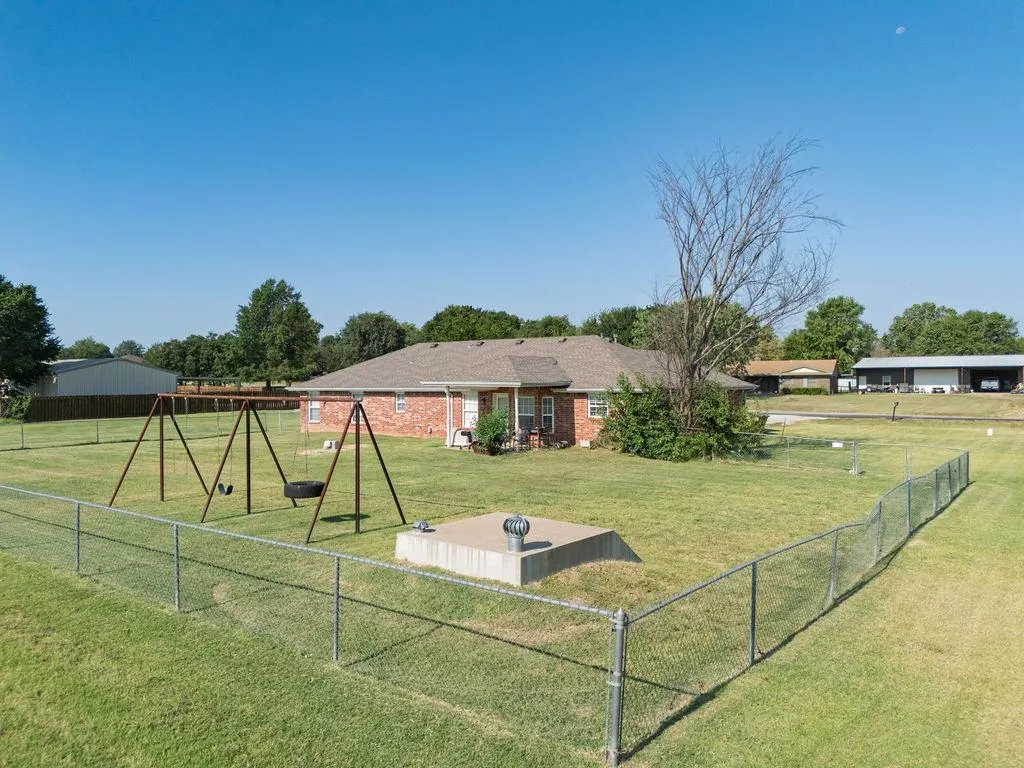 Photo 41 — 5505 Capricorn, Shawnee, OK 74804