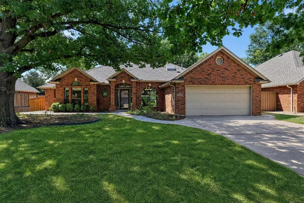 Photo 2 — 4808 Baker Street, Norman, OK 73072
