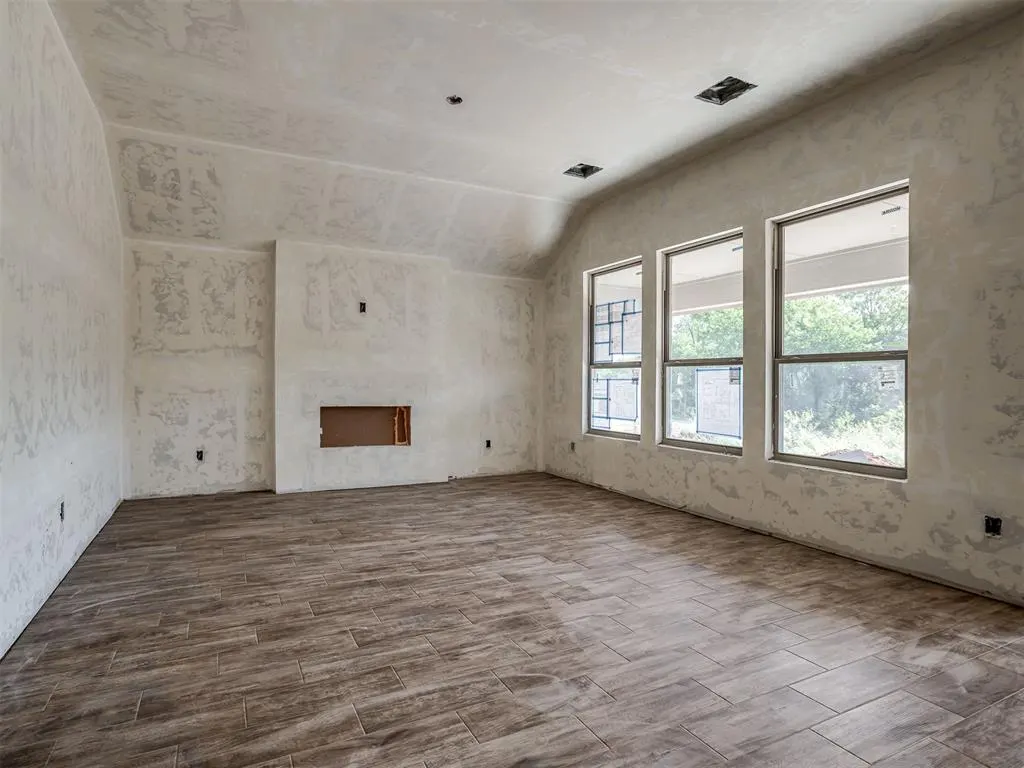 Photo 2 — 11908 Rockbed Drive, Yukon, OK 73099