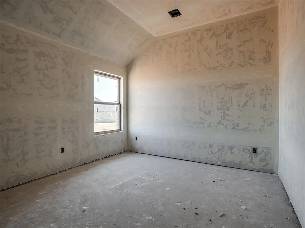 Photo 18 — 11908 Rockbed Drive, Yukon, OK 73099