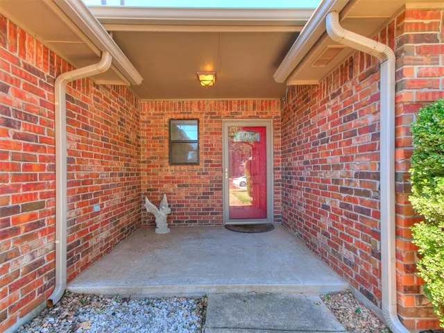 Photo 7 — 12524 SW 13th Street, Yukon, OK 73099