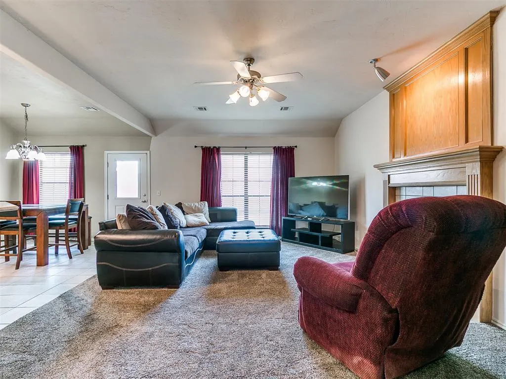 Photo 17 — 12524 SW 13th Street, Yukon, OK 73099