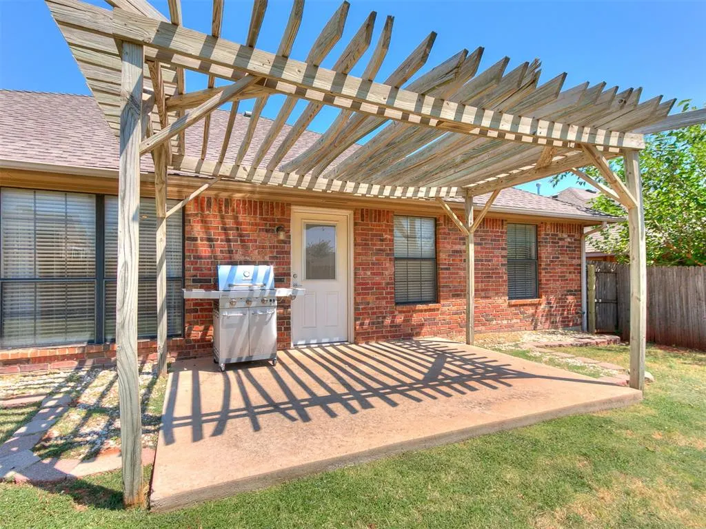 Photo 39 — 12524 SW 13th Street, Yukon, OK 73099