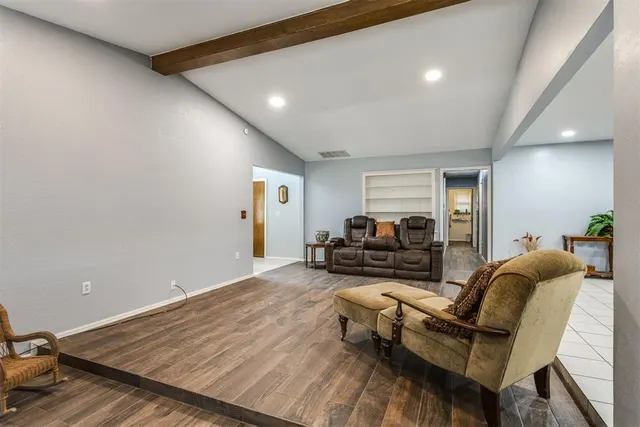 Photo 8 — 113 E Snowmass Drive, Yukon, OK 73099