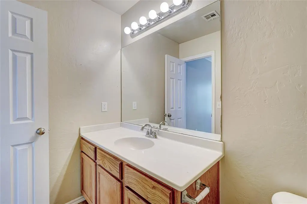 Photo 14 — 12324 SW 5th Street, Yukon, OK 73099