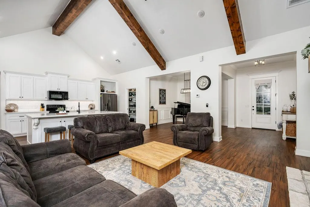 Photo 12 — 2405 Gina Court, Guthrie, OK 73044