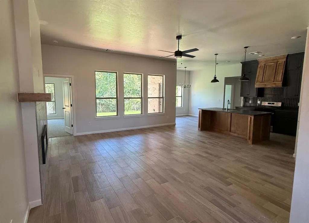 Photo 2 — 11920 Rockbed Drive, Yukon, OK 73099