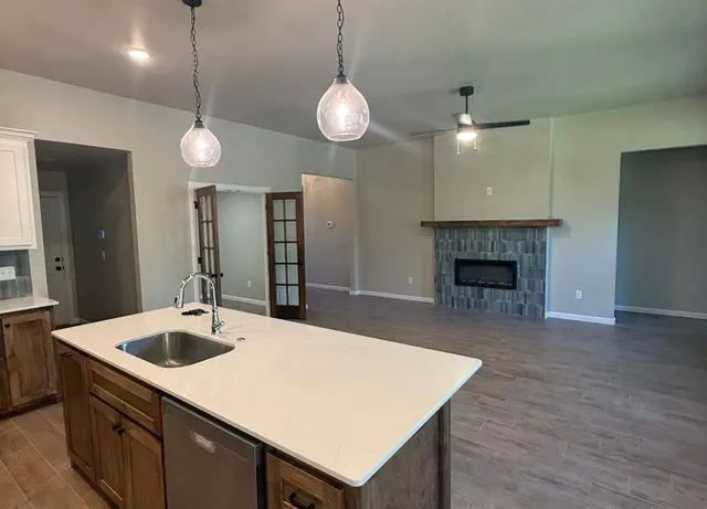 Photo 3 — 12008 Rockbed Drive, Yukon, OK 73099
