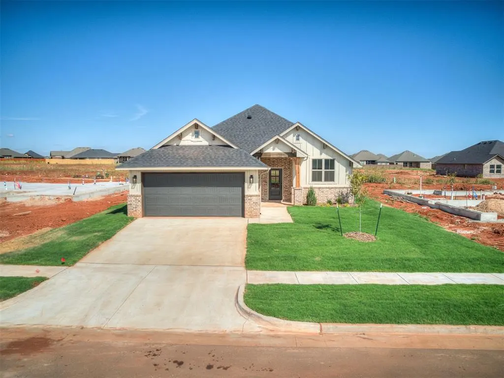 Front exterior — 11913 NW 118th Street, Yukon, OK 73099