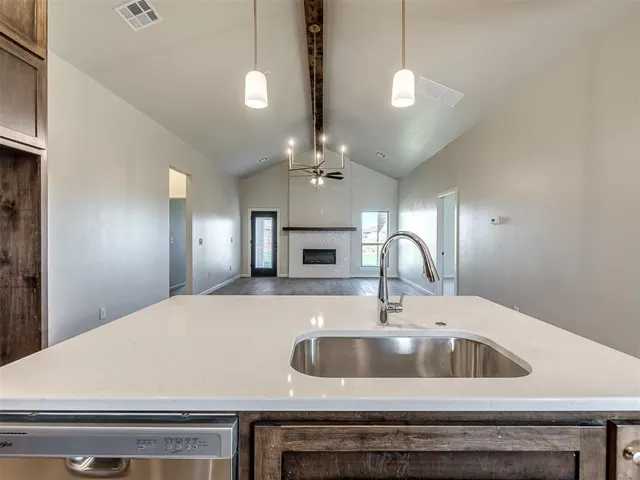 Photo 8 — 11913 NW 118th Street, Yukon, OK 73099