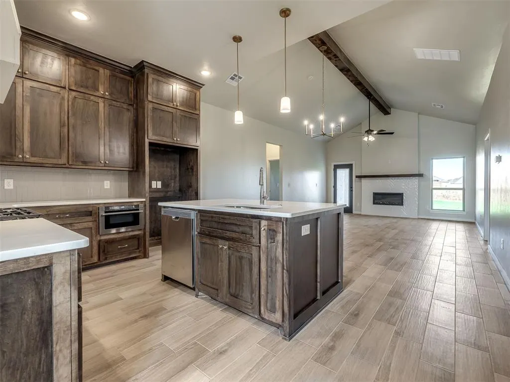 Photo 9 — 11913 NW 118th Street, Yukon, OK 73099