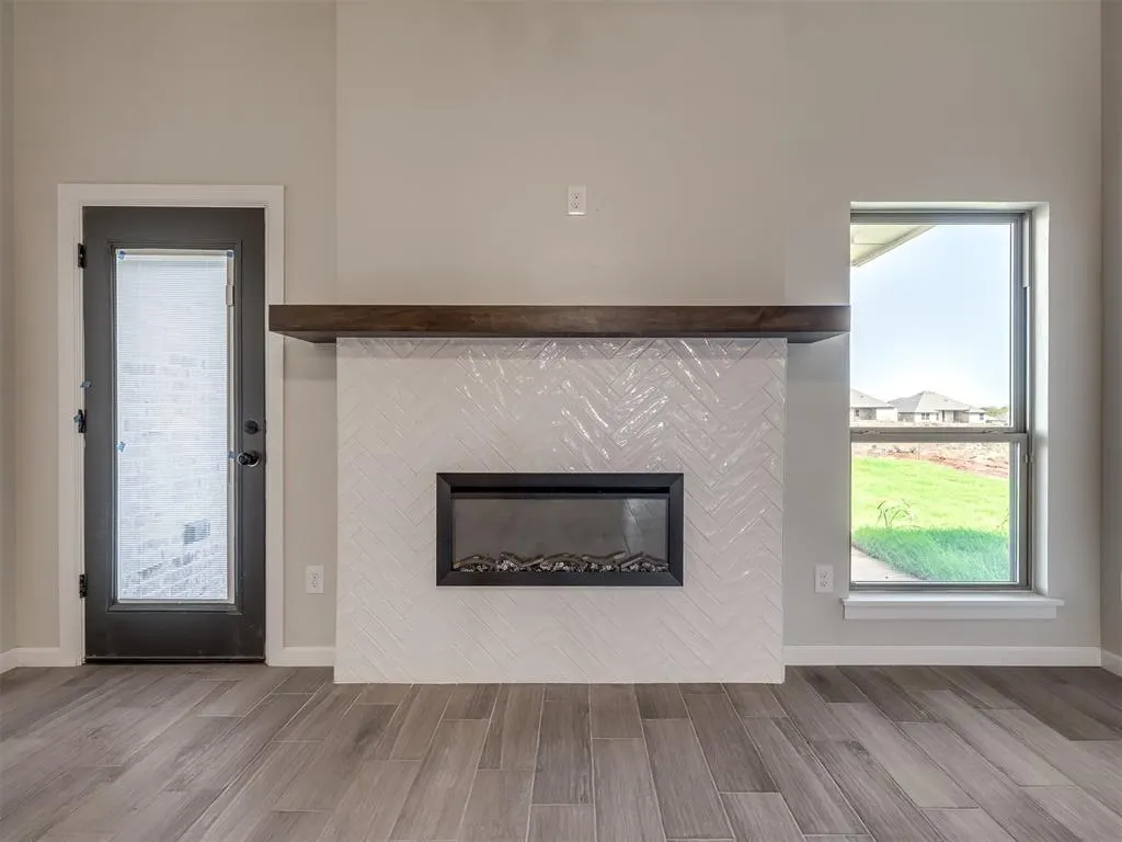 Photo 11 — 11913 NW 118th Street, Yukon, OK 73099
