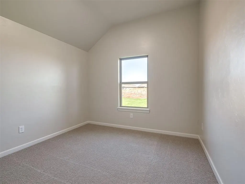 Photo 25 — 11913 NW 118th Street, Yukon, OK 73099