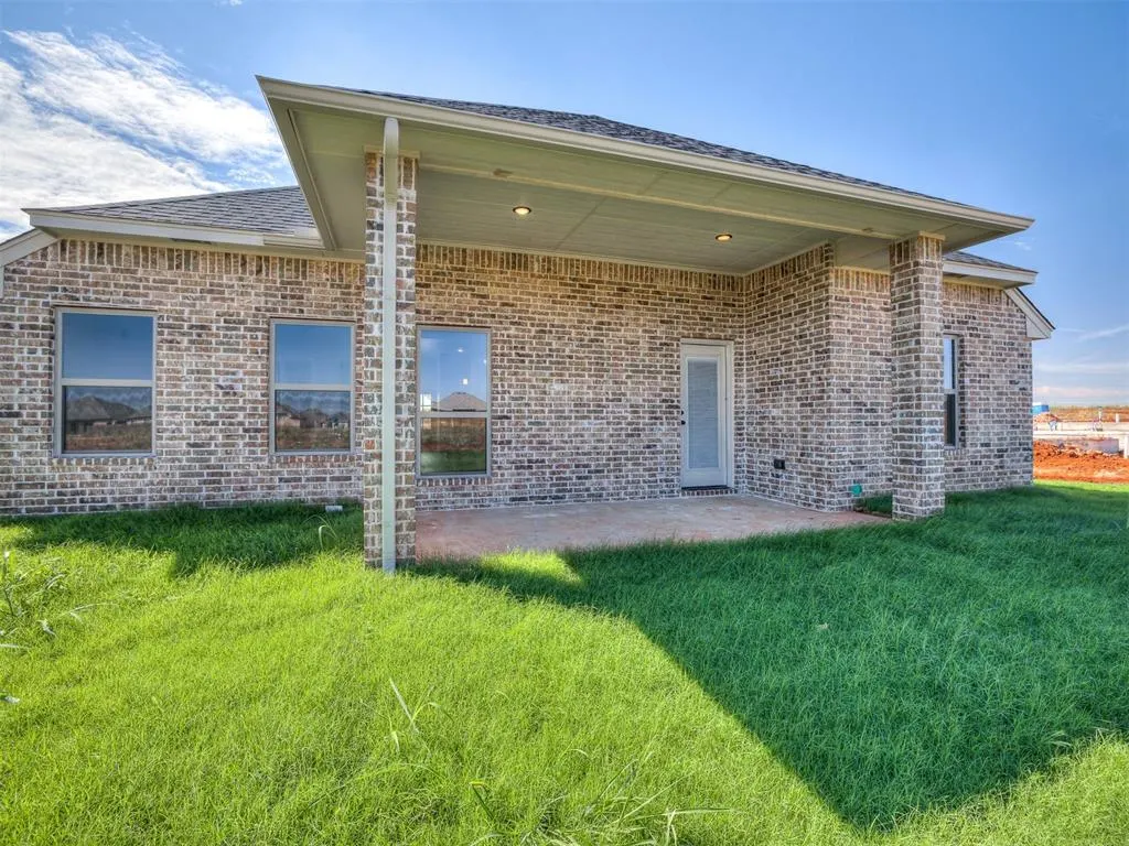 Photo 35 — 11913 NW 118th Street, Yukon, OK 73099