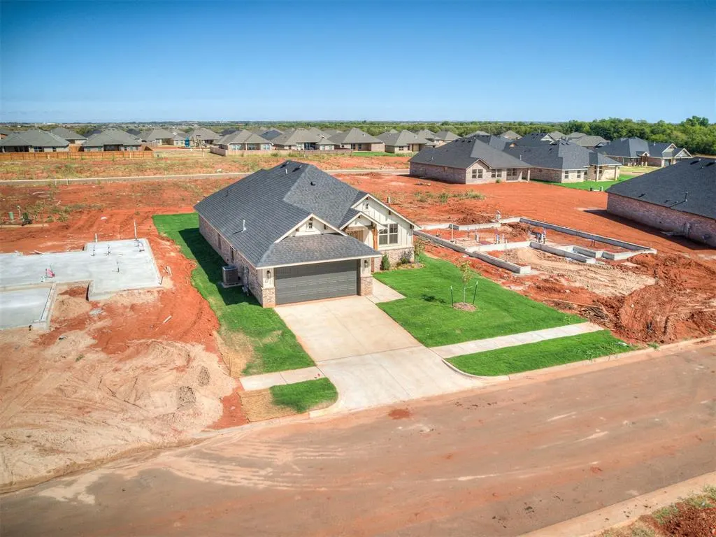 Photo 39 — 11913 NW 118th Street, Yukon, OK 73099