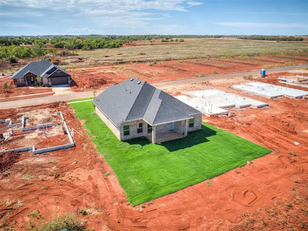 Photo 42 — 11913 NW 118th Street, Yukon, OK 73099