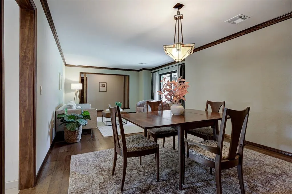 Photo 6 — 13004 Burlingame Avenue, Oklahoma City, OK 73120