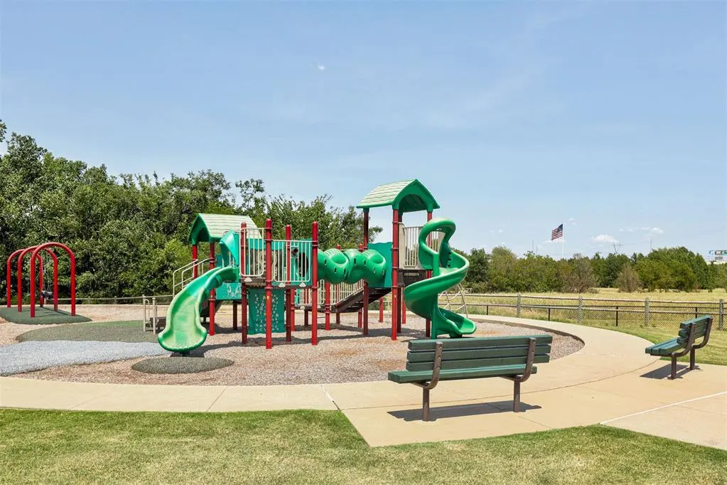 Photo 47 — 13004 Burlingame Avenue, Oklahoma City, OK 73120