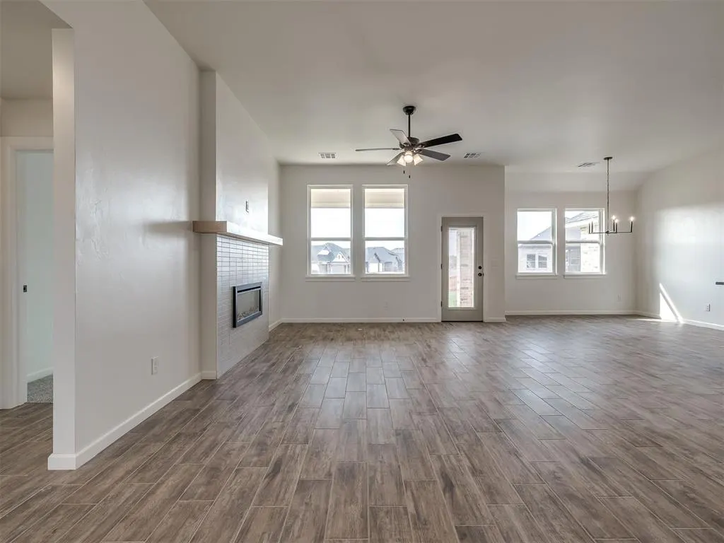Photo 3 — 11900 NW 119th Street, Yukon, OK 73099