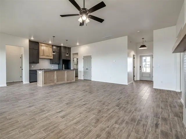 Photo 5 — 11900 NW 119th Street, Yukon, OK 73099