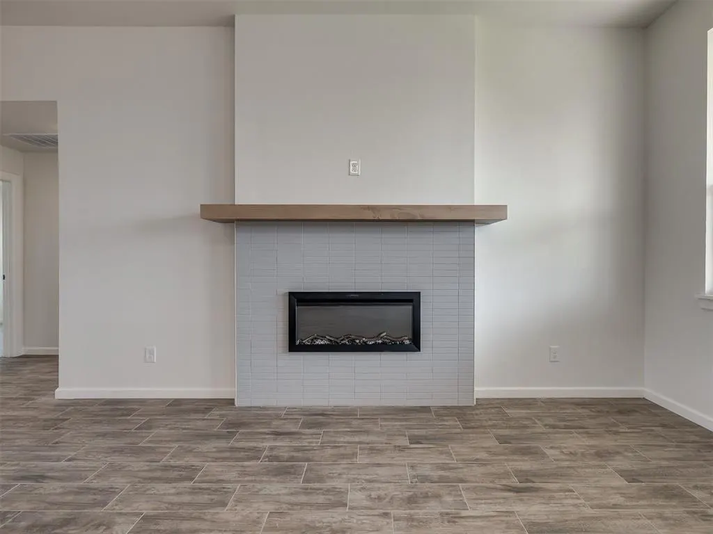 Photo 6 — 11900 NW 119th Street, Yukon, OK 73099