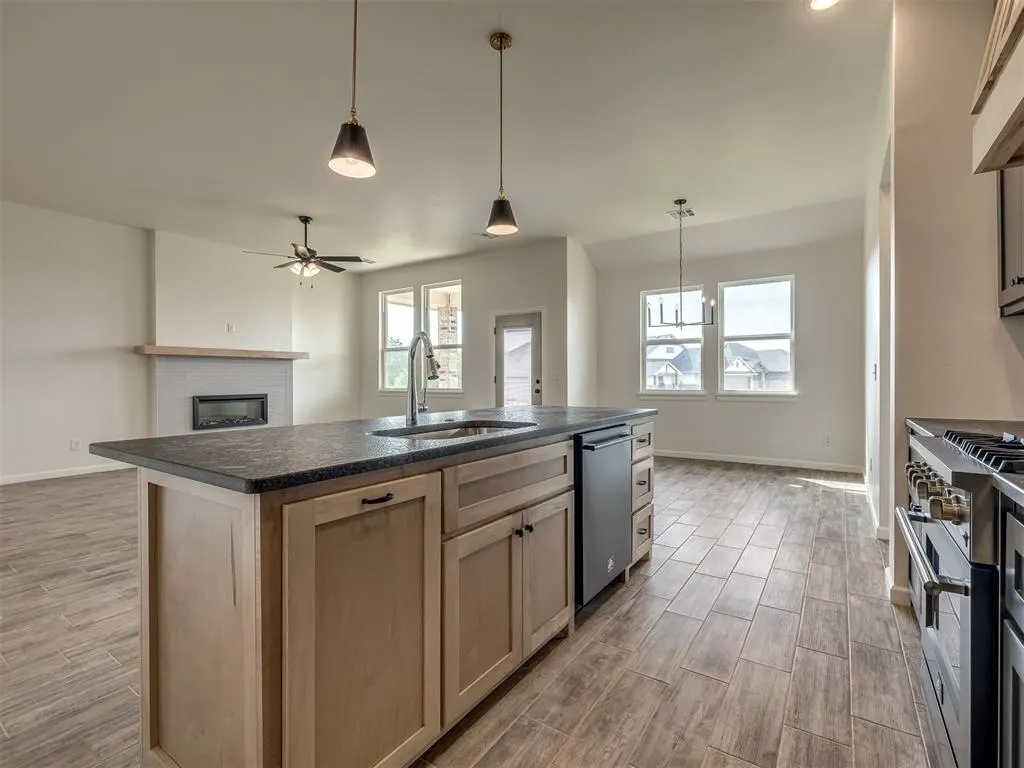 Photo 10 — 11900 NW 119th Street, Yukon, OK 73099