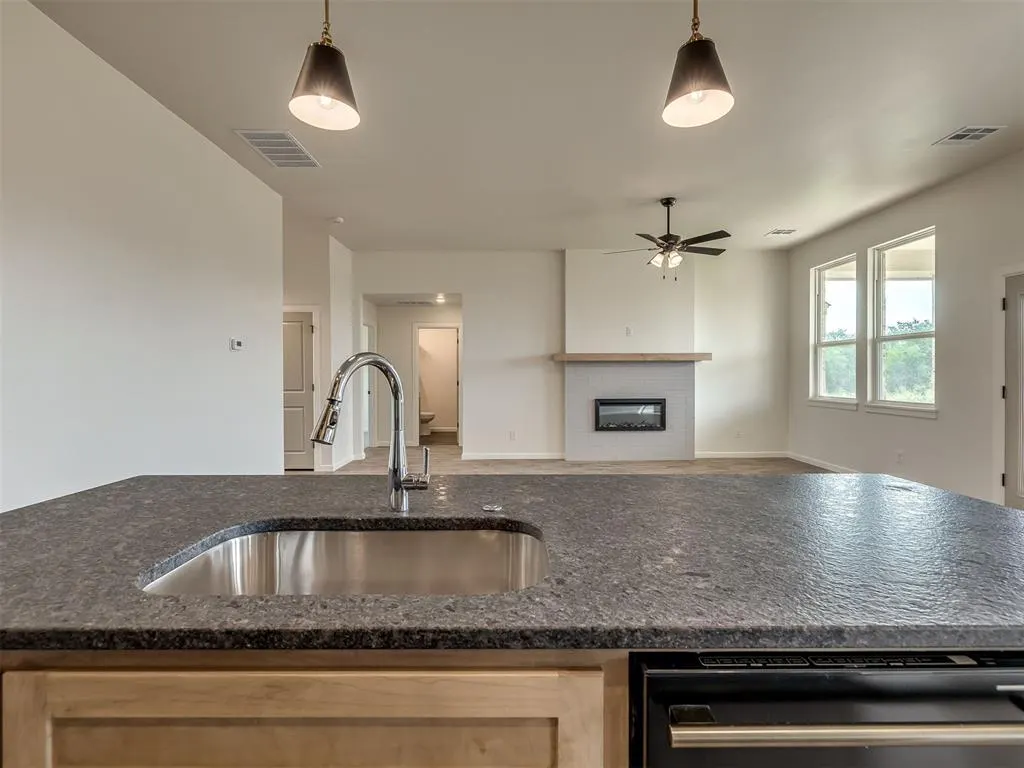 Photo 12 — 11900 NW 119th Street, Yukon, OK 73099