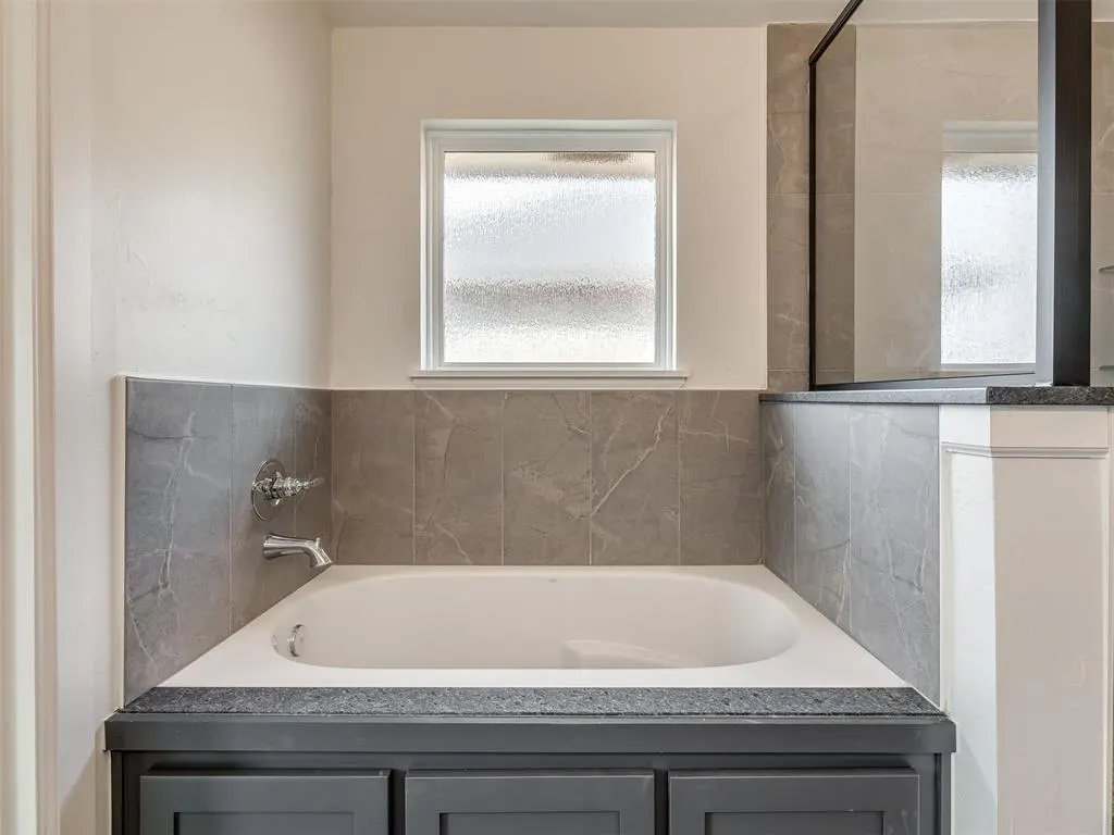 Photo 22 — 11900 NW 119th Street, Yukon, OK 73099