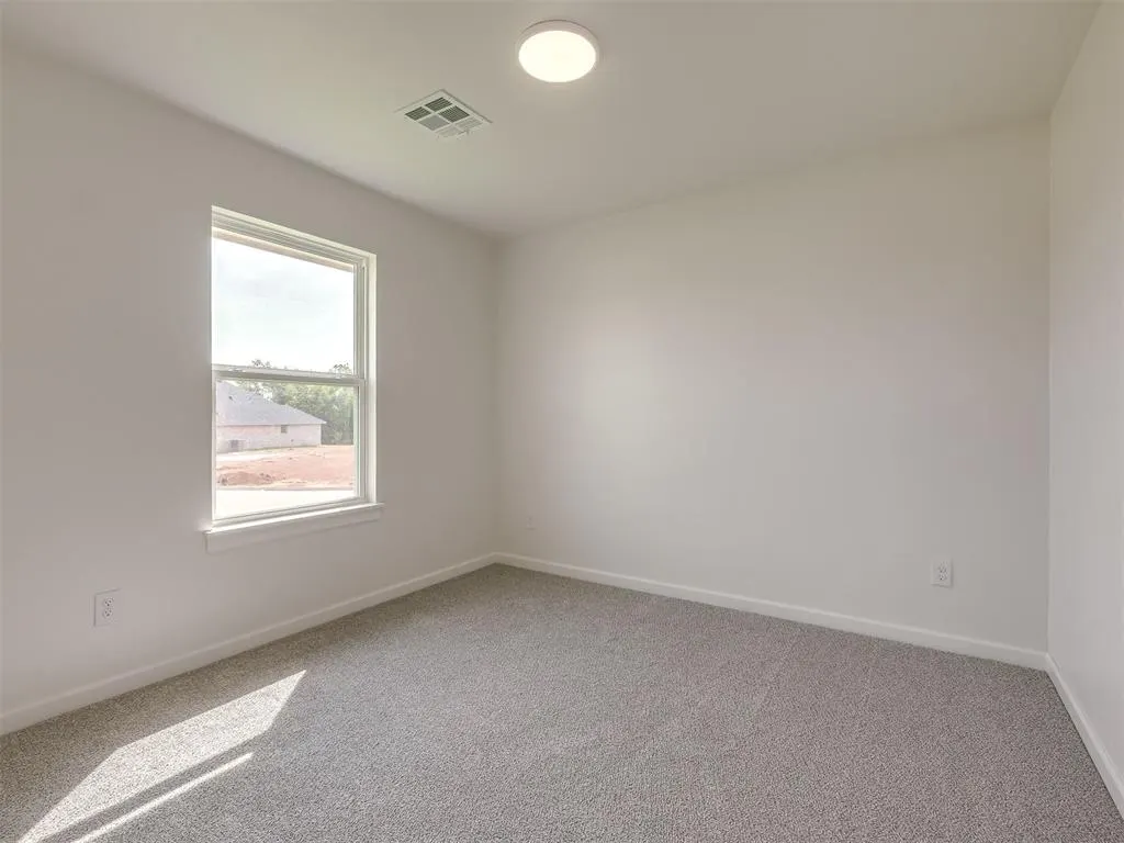 Photo 39 — 11900 NW 119th Street, Yukon, OK 73099