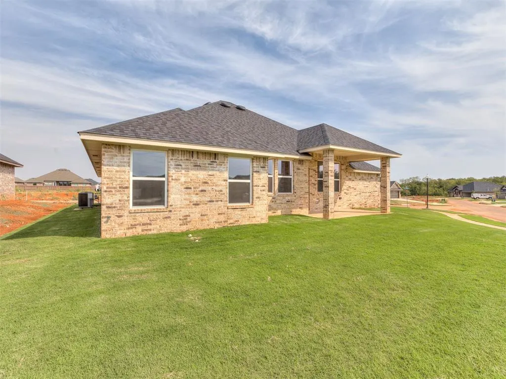 Photo 45 — 11900 NW 119th Street, Yukon, OK 73099