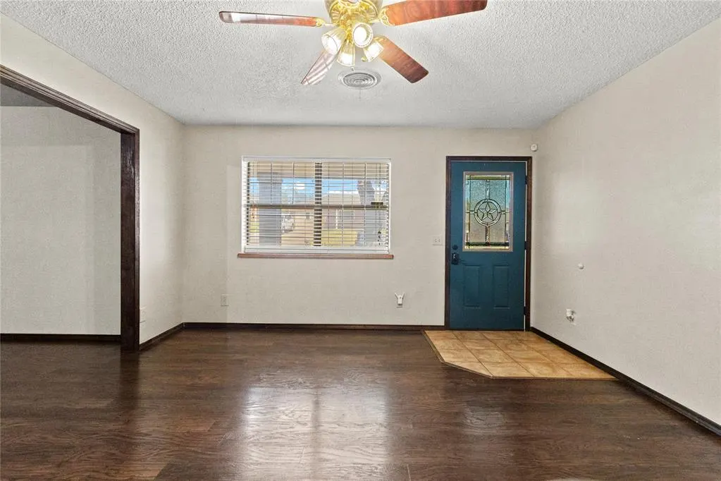 Photo 3 — 133 Stewart Avenue, Weatherford, OK 73096